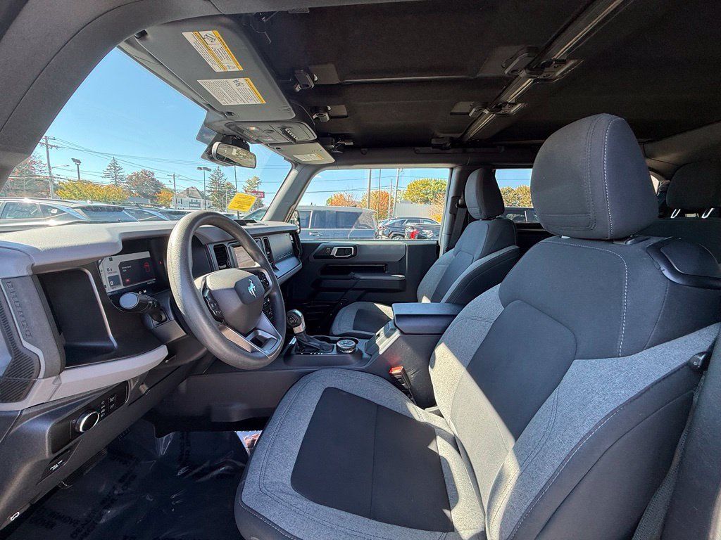 Used 2023 Ford Bronco 2-Door AWD/4WD image 16