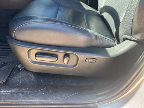 Used 2022 Toyota Tacoma TRD Off-Road w/ TRD Premium Off Road Package image 14