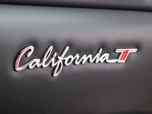Used 2016 Ferrari California T RWD image 35