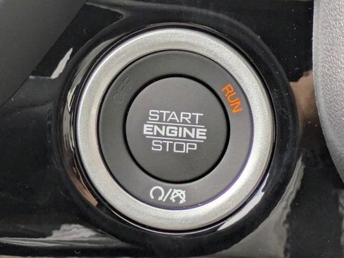 New 2026 RAM 1500 Laramie w/ Advanced Safety Group II AWD/4WD image 30