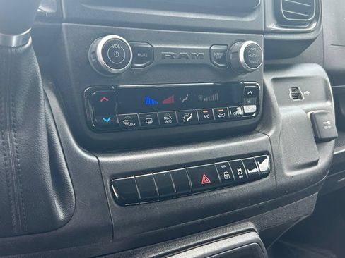Used 2023 RAM ProMaster 2500 FWD image 31