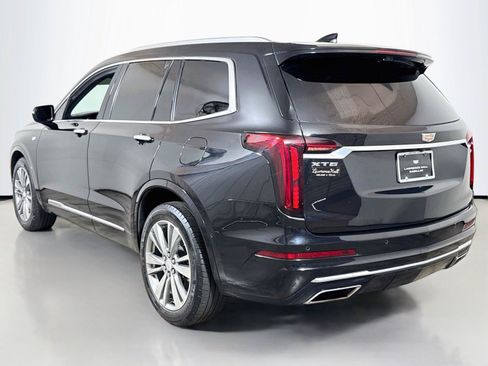 Used 2022 Cadillac XT6 Premium Luxury w/ Platinum Package FWD image 6