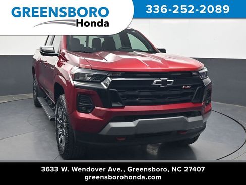 Used 2026 Chevrolet Colorado Z71 w/ Technology Package AWD/4WD image 1