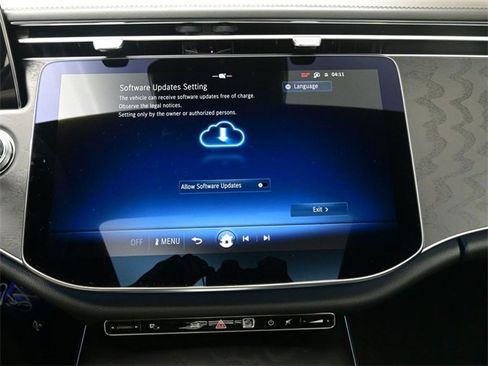 New 2026 Mercedes-Benz E 450 4MATIC Sedan image 11