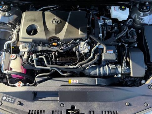 Used 2024 Toyota Camry SE FWD image 21