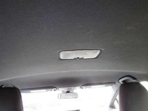 Used 2019 Toyota Corolla SE w/ SE Option Package image 15