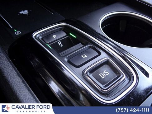 Used 2025 Honda Pilot Touring image 38