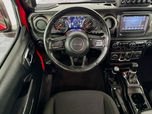 Used 2019 Jeep Wrangler Unlimited Sport w/ Dual Top Group image 16