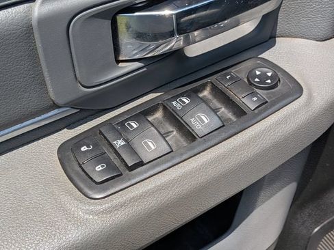 Used 2018 RAM 2500 SLT RWD image 13
