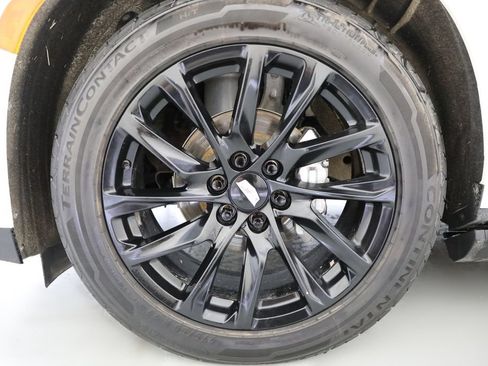 Used 2022 Cadillac Escalade Sport Platinum w/ LPO, ONYX Package AWD/4WD image 22