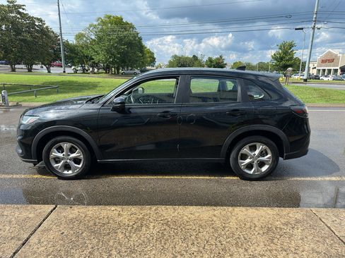 Used 2025 Honda HR-V LX image 7