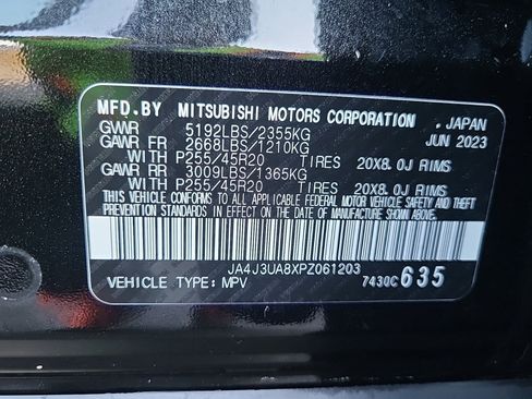Used 2023 Mitsubishi Outlander SE Black Edition image 14