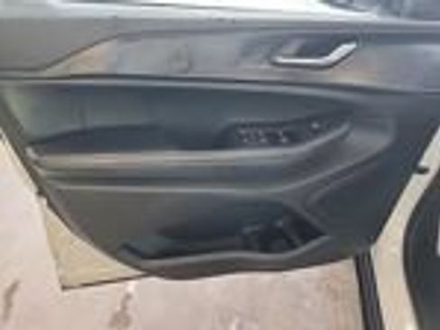 Used 2024 Jeep Grand Cherokee Altitude AWD/4WD image 20