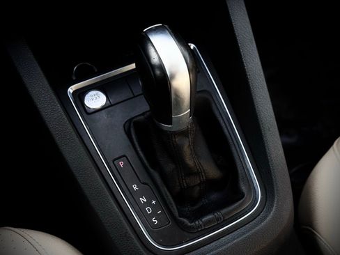 Used 2018 Volkswagen Jetta SE image 34