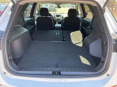 Used 2024 Chevrolet Equinox LT AWD/4WD image 27