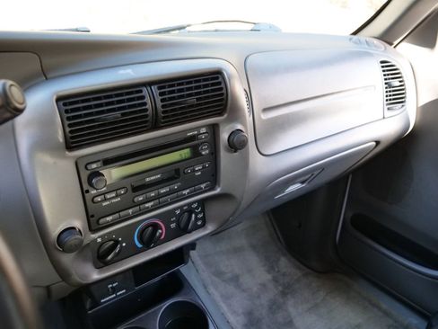 Used 2004 Ford Ranger 2WD SuperCab image 9