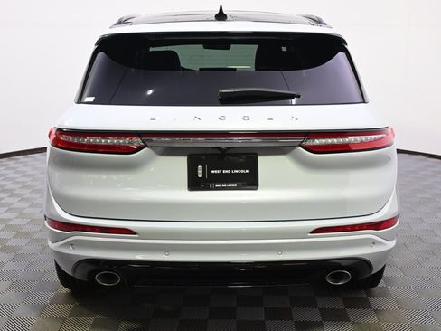 New 2026 Lincoln Corsair Premiere image 5