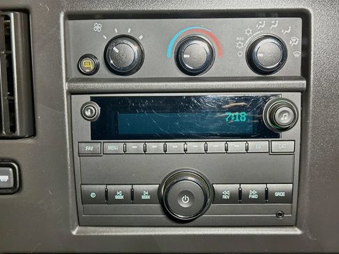 Used 2025 GMC Savana 2500 w/ Driver Convenience Package RWD image 12