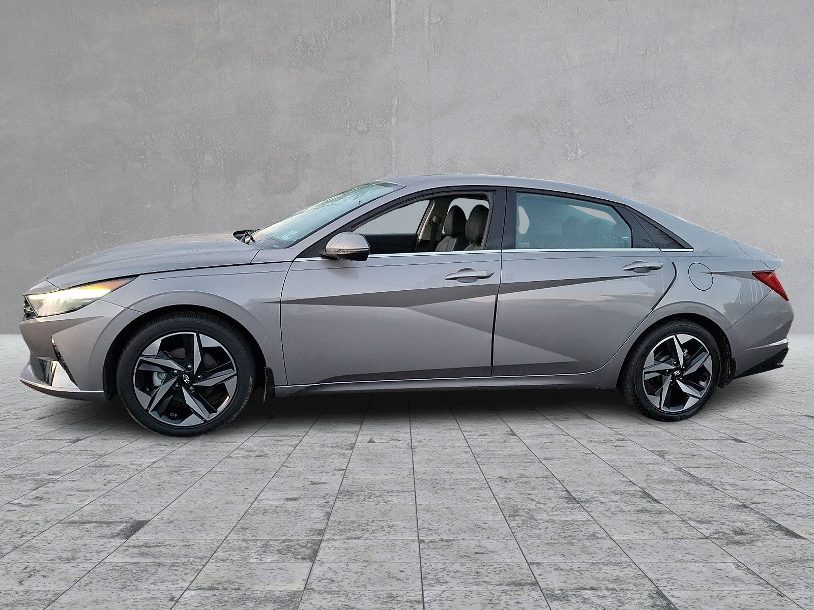 Certified 2023 Hyundai Elantra Limited FWD image 7