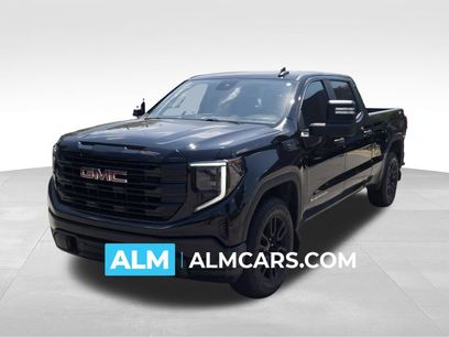 Used 2024 GMC Sierra 1500 Pro w/ Graphite Edition