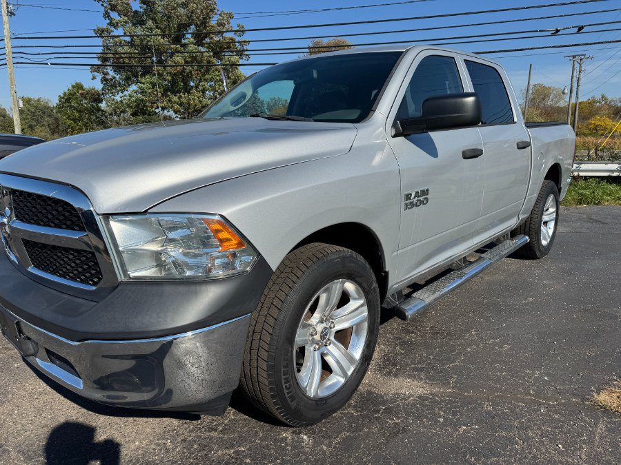 Used 2014 RAM 1500 ST w/ SXT Appearance Group AWD/4WD image 9
