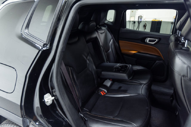 Used 2024 Jeep Compass Limited AWD/4WD image 23