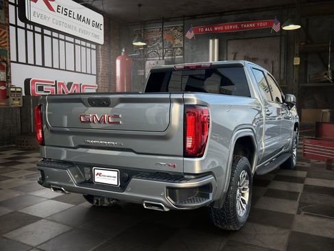 Used 2023 GMC Sierra 1500 AT4 w/ AT4 Premium Package image 3