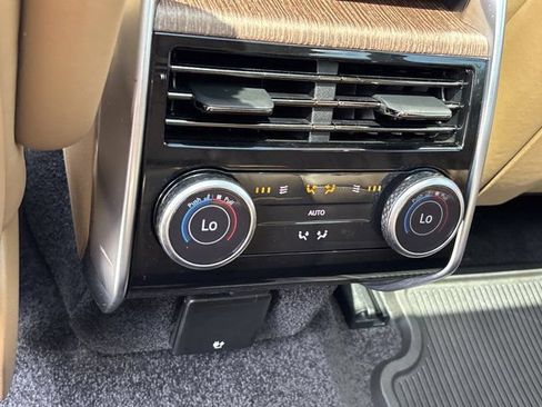 Used 2023 Land Rover Range Rover SE AWD/4WD image 19