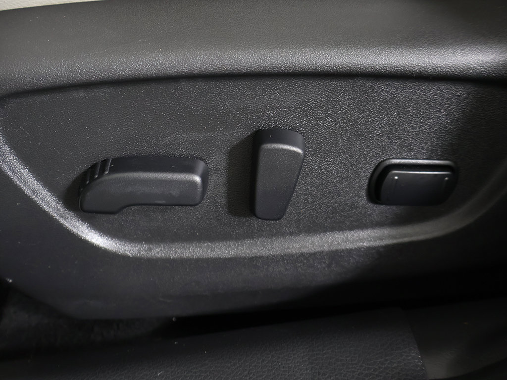 Used 2019 Nissan Rogue Sport SL w/ Premium Package AWD/4WD image 35