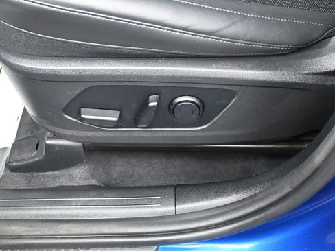 Certified 2022 Kia Sorento EX w/ Panoramic Sunroof Package image 12