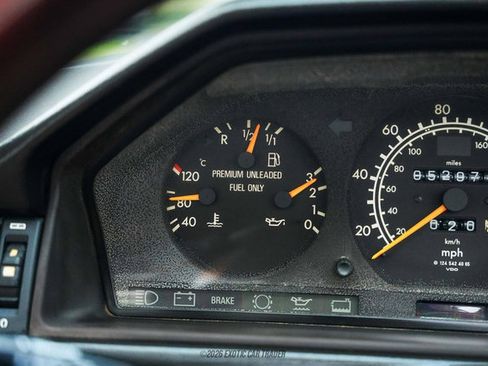 Used 1995 Mercedes-Benz E 320 Convertible image 49