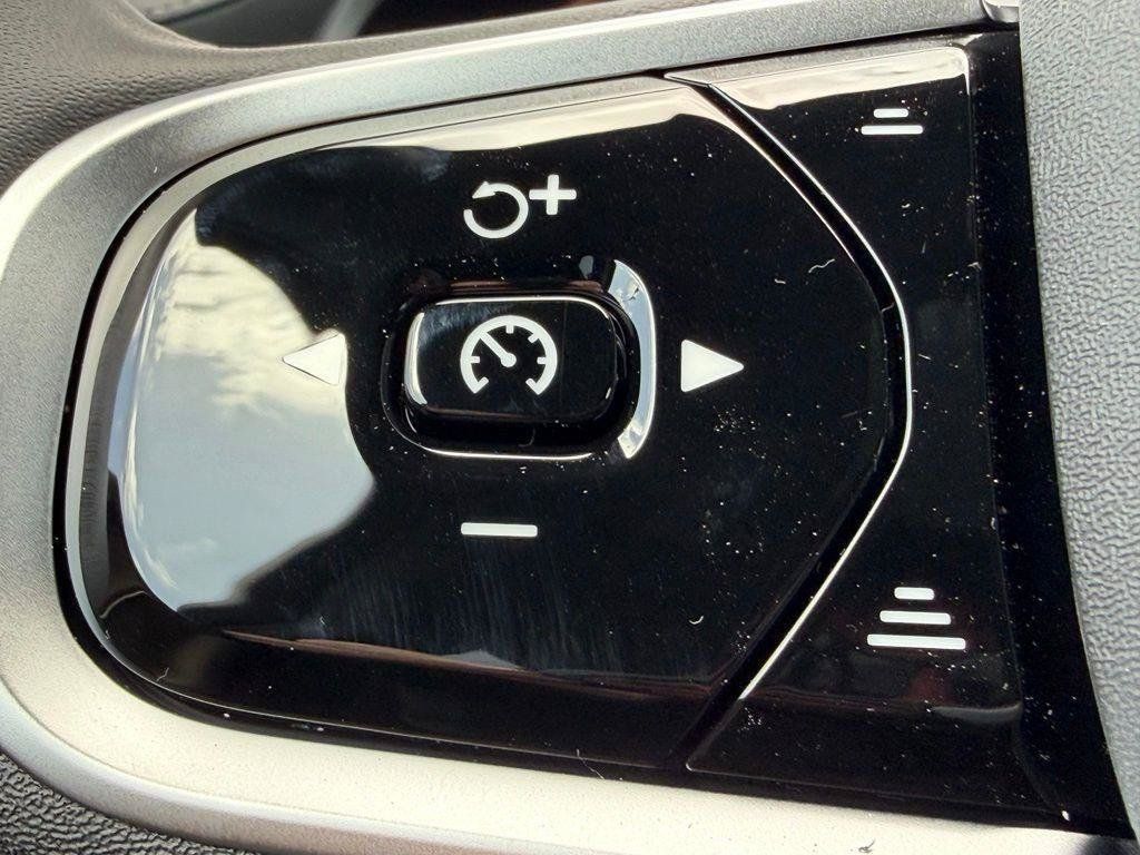 New 2026 Volvo XC90 T8 Core w/ Protection Package Premier AWD/4WD image 16