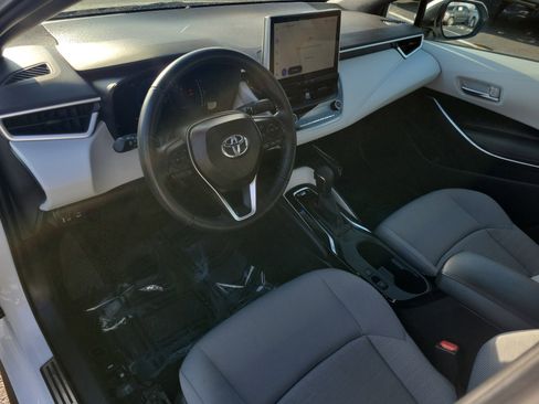 Certified 2025 Toyota Corolla SE image 17