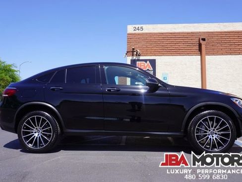 Used 2022 Mercedes-Benz GLC 300 4MATIC Coupe image 12