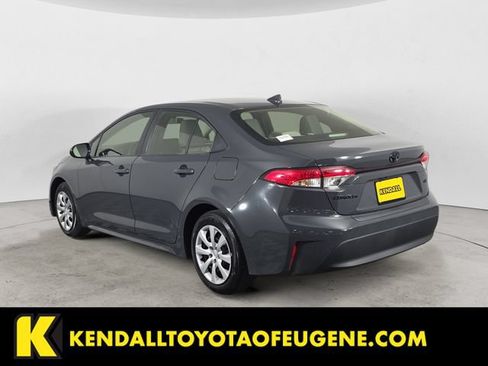 Certified 2025 Toyota Corolla LE FWD image 3