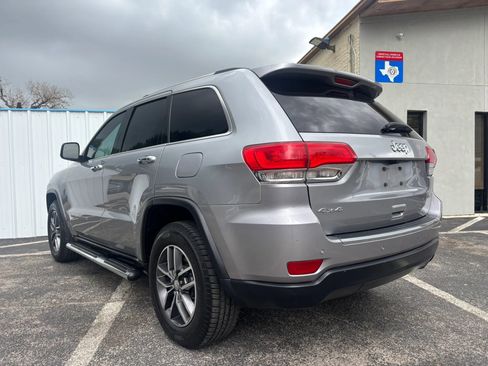 Used 2017 Jeep Grand Cherokee Limited w/ Luxury Group II AWD/4WD image 3