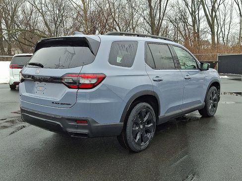 New 2026 Honda Pilot Black Edition image 4
