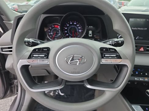 Used 2023 Hyundai Elantra SEL FWD image 20