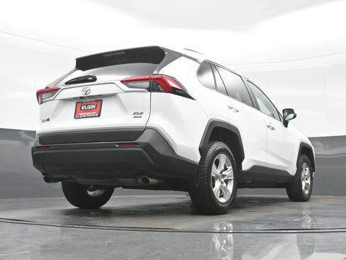 Used 2021 Toyota RAV4 XLE AWD/4WD image 29