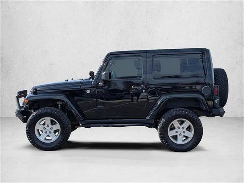Used 2015 Jeep Wrangler Sahara image 9