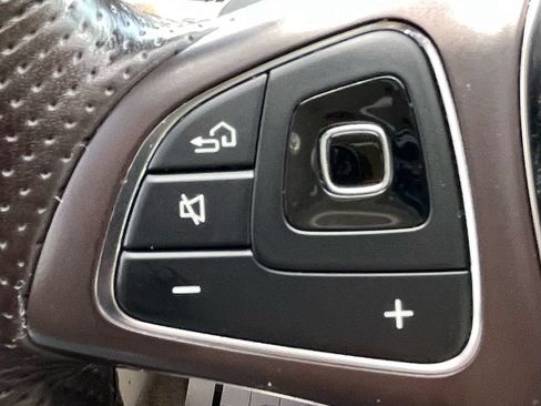 Used 2018 Mercedes-Benz E 300 4MATIC w/ Premium 1 Package image 18