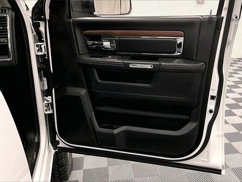 Used 2016 RAM 3500 Laramie image 18