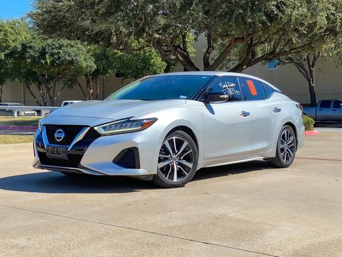 Used 2021 Nissan Maxima 3.5 SV w/ Floor Mat Group image 3