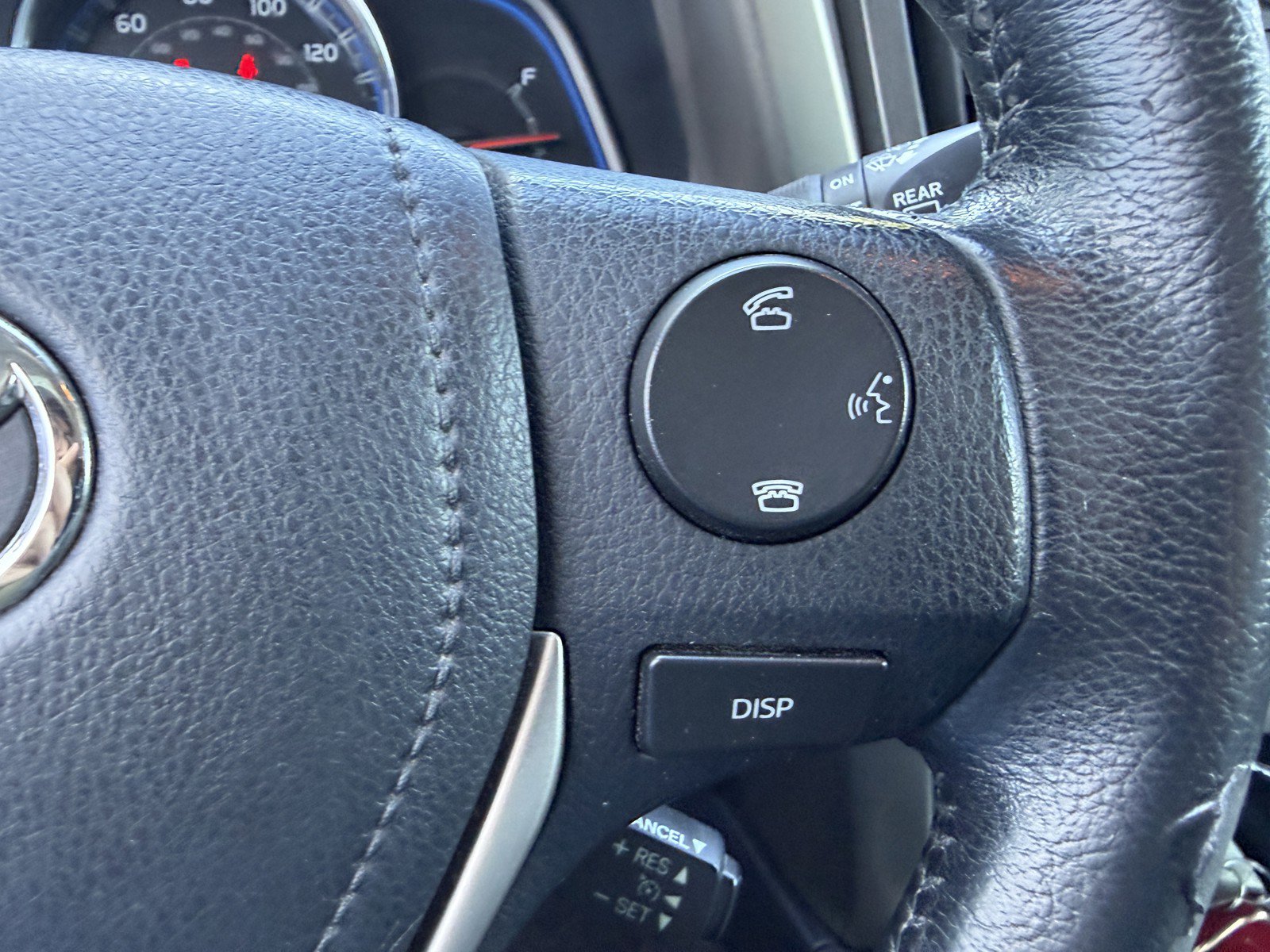 Used 2015 Toyota RAV4 Limited AWD/4WD image 16