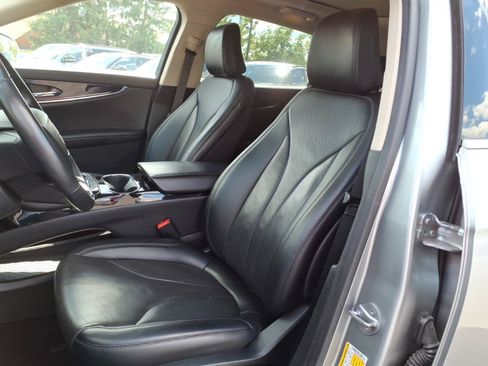Used 2022 Lincoln Nautilus Reserve AWD/4WD image 12
