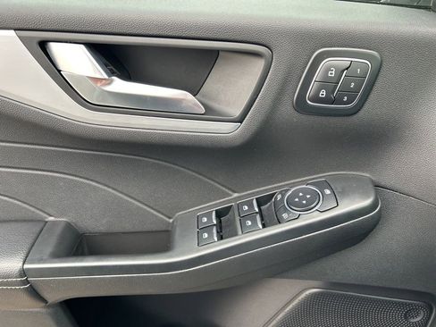 Used 2025 Ford Escape Platinum AWD/4WD image 20