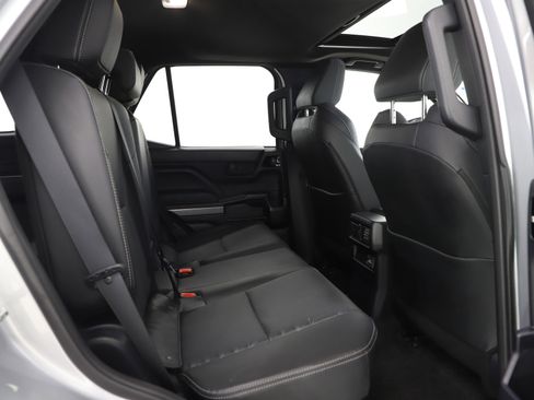 Used 2025 Toyota 4Runner TRD Sport Premium image 12