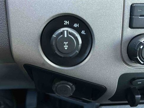 Used 2016 Ford F250 XLT w/ XLT Value Package image 28