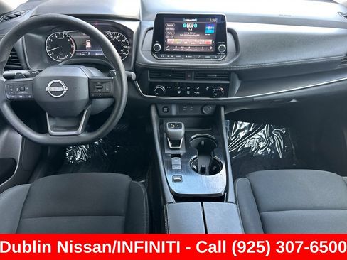 Used 2025 Nissan Rogue S FWD image 16