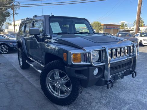 Used 2007 HUMMER H3 AWD/4WD image 3